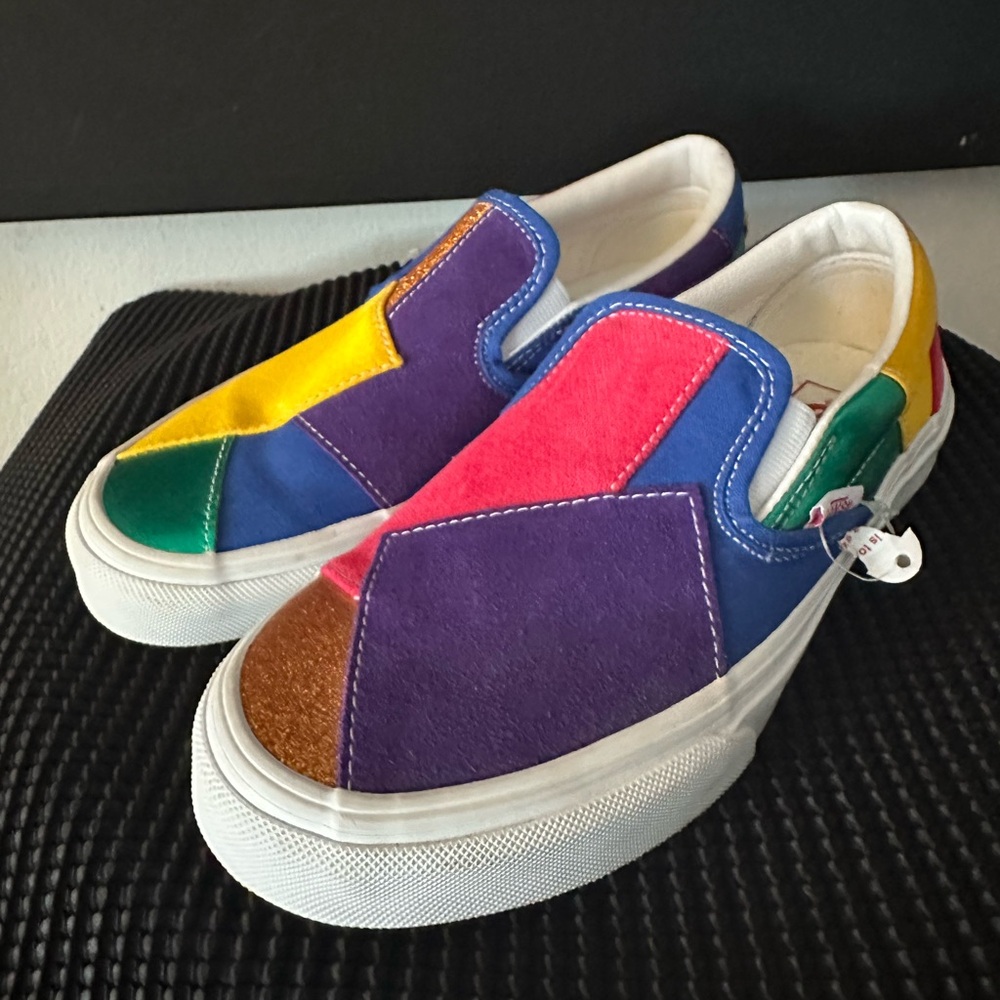 🆕Vans Era Slip On Patchwork Pride Sneakers